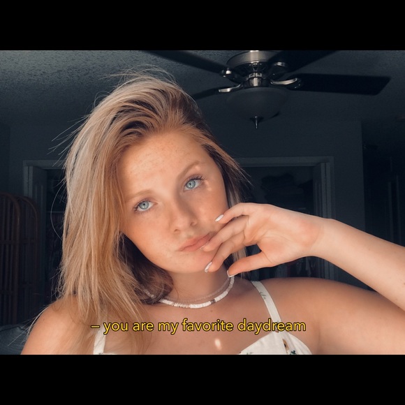 Meet your Posher, Aubrey - Picture 1 of 1